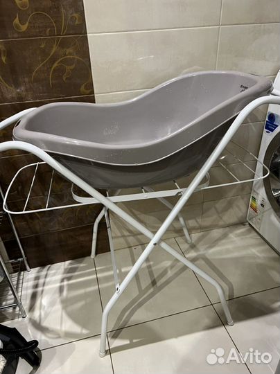 Детская ванночка с подставкой