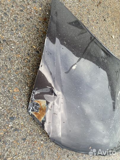 Капот Ларгус под ремонт