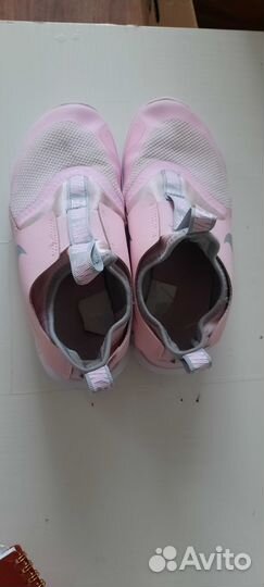 Дышащие кроссовки для девочки nike