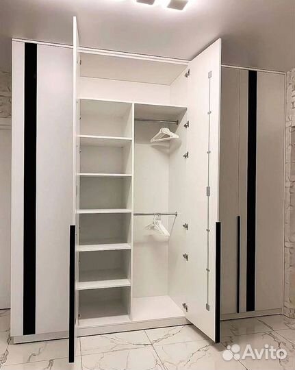 Шкафы распашные на заказ