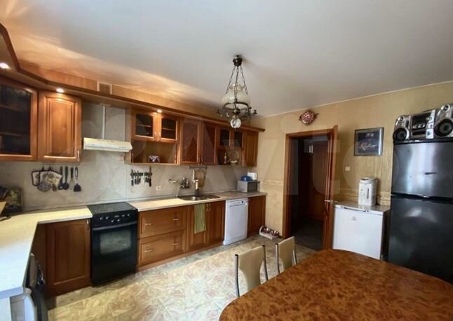 4-к. квартира, 105 м², 5/10 эт.