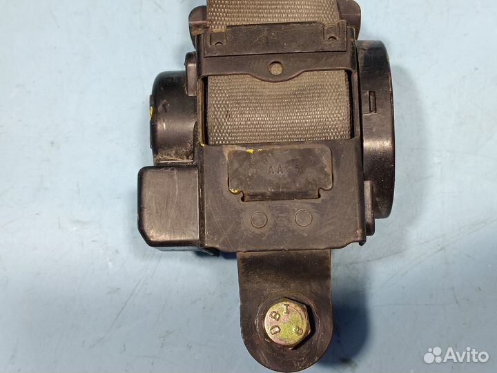 Ремень безопасности задний правый для Kia Clarus