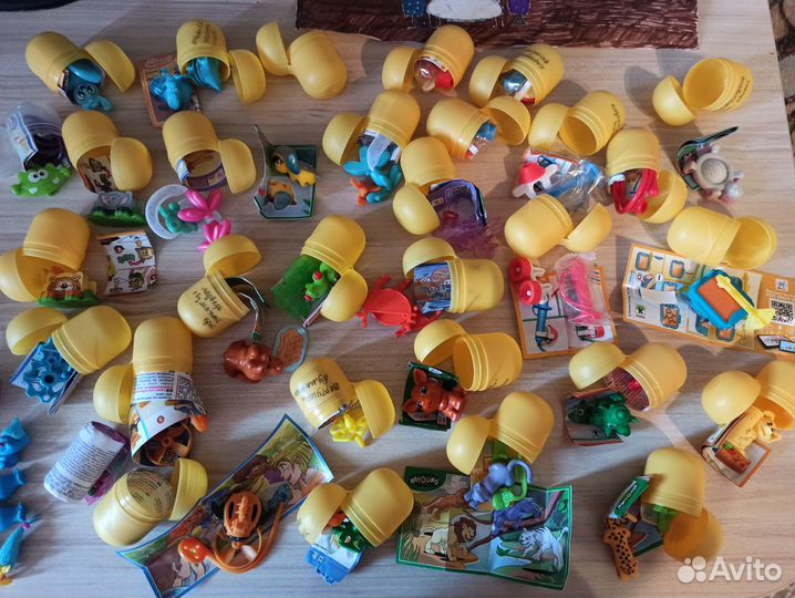 Киндер сюрприз игрушки с вкладышами