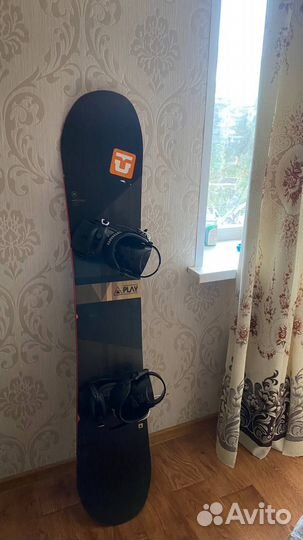 Сноуборд с креплениями