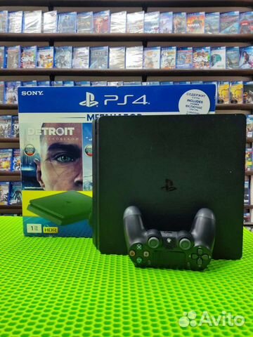 Sony playstation 4 PS4 slim 1tb