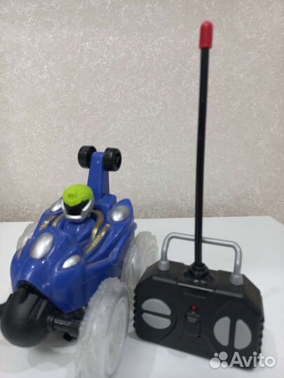 Машинка на радиоуправлении