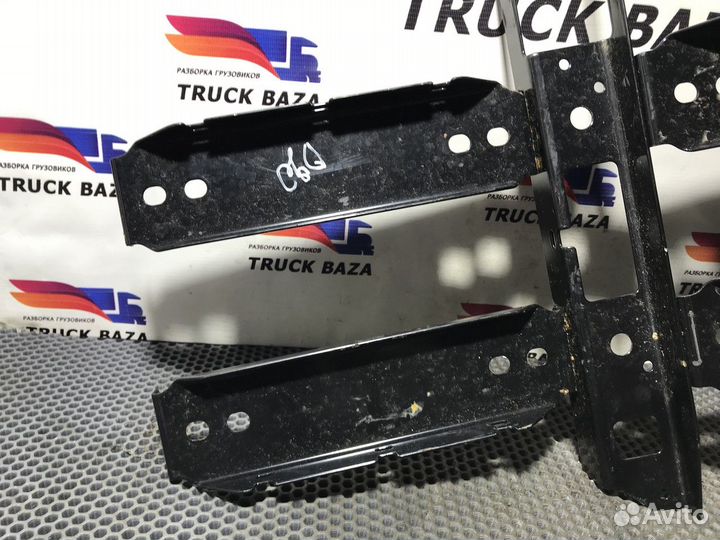 1850026 Кронштейн ящика акб Daf XF106