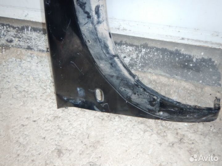 Крыло переднее правое Mitsubishi L200 2009-2017