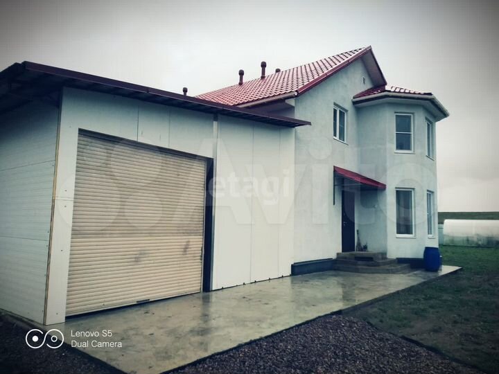 Дом 190 м² на участке 10 сот.