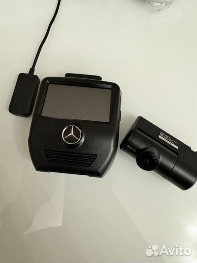 Видеорегистратор Mercedes Dash Cam оригинальный