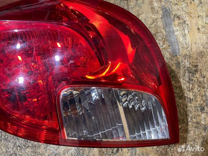 Фонарь задний правый Opel Mokka 2012 95089715