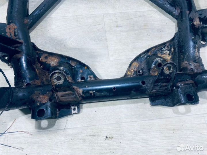 Балка подмоторная Land Rover Range Rover LM M62B44