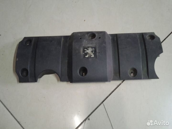 Крышка двигателя Citroen/Peugeot NFU NFR