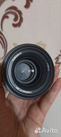 Объектив yongnuo 50mm f1.8