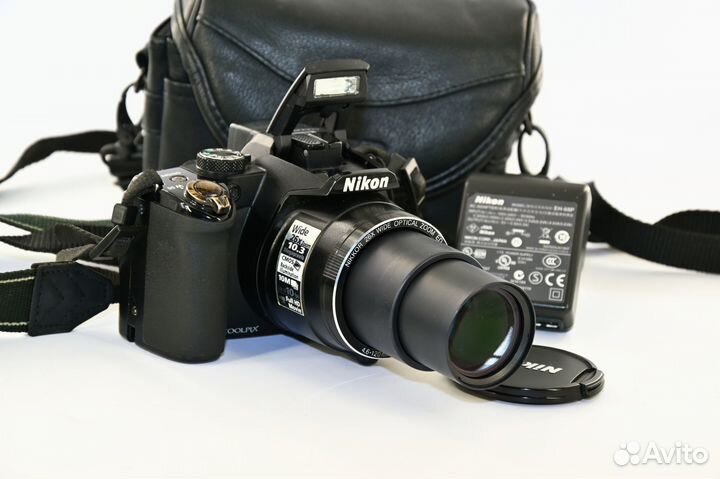 Nikon Coolpix P100 10.3MP 26X Zoom компакт камера
