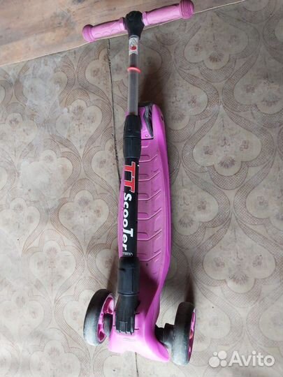 Детский самокат трёхколёсный TT scooter