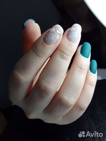 Маникюр педикюр