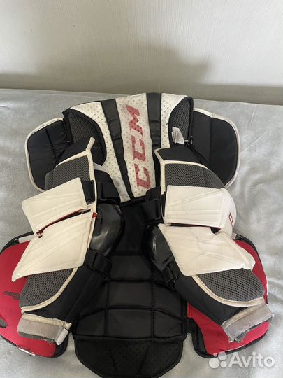 Нагрудник вратарский ccm