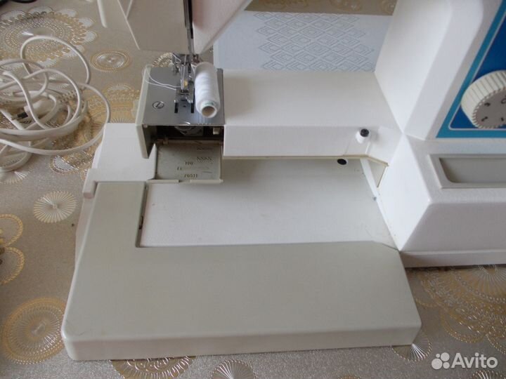 Швейная машина
