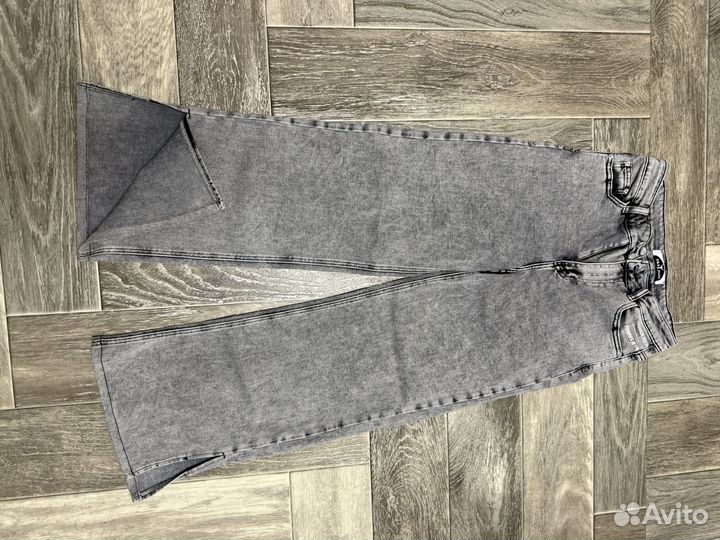 Джинсы клеш