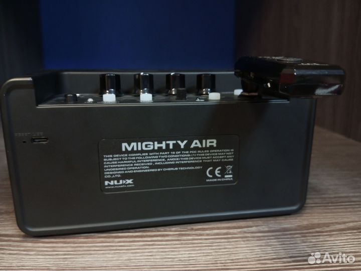 Цифровой комбоусилитель беспроводной NUX