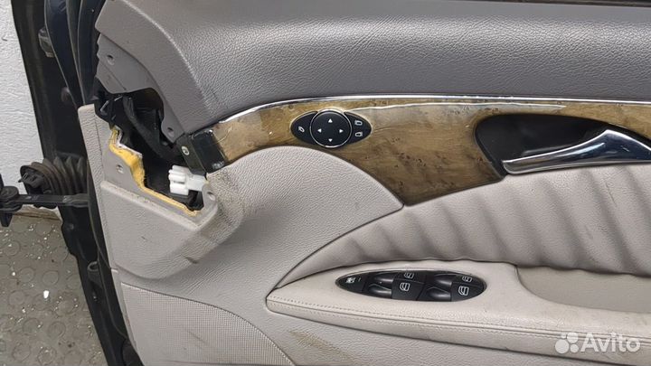 Дверь правая передняя Mercedes E W211