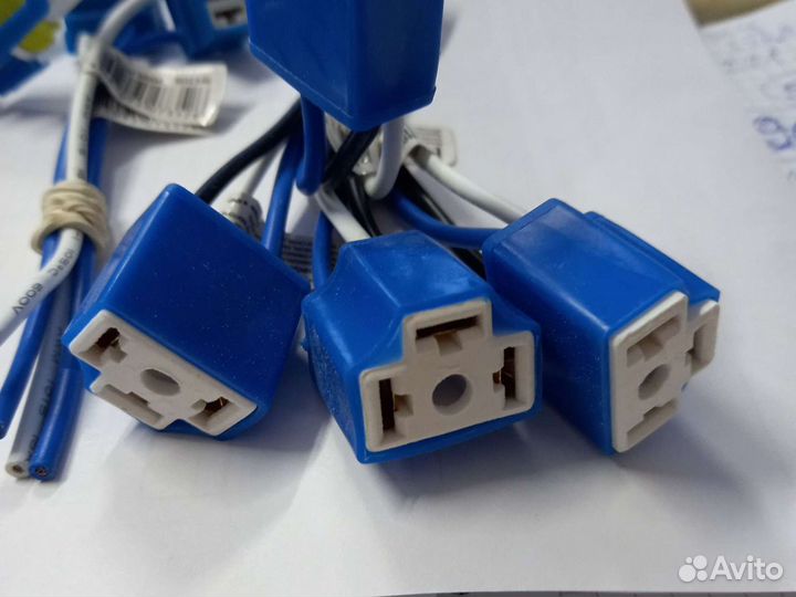 Патрон под лампу с проводами H1 H3 H4 H7 HB3 HB4