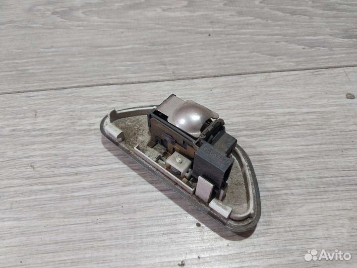 Плафон задней стойки Audi A4 B5 левый