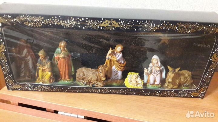 Елочные игрушки и сувениры