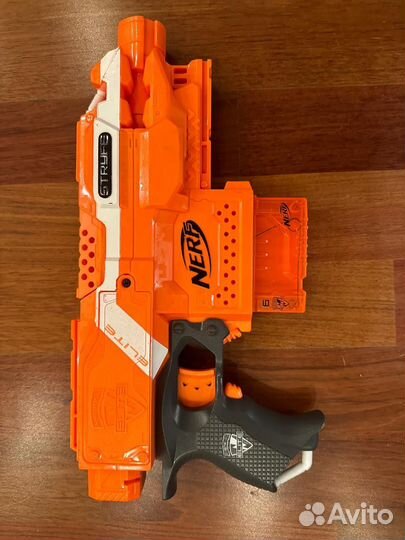Бластер нерф