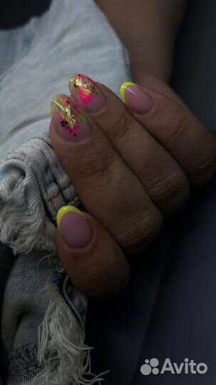 Требуются модели маникюр гель-лак
