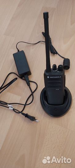 Радиостанция Motorola dp1400