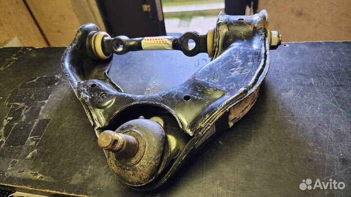 Рычаг верхний правый Hyundai Porter