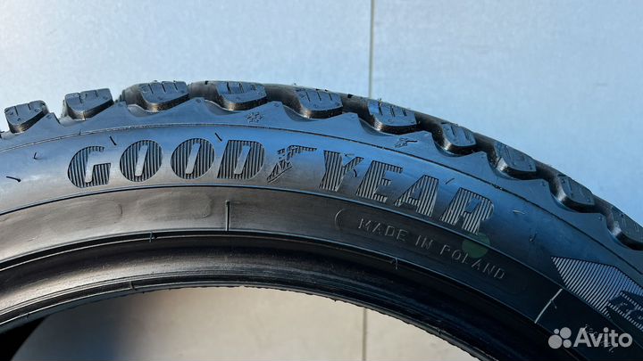 Goodyear Ultragrip Ice Arctic 225/45 R18 95T