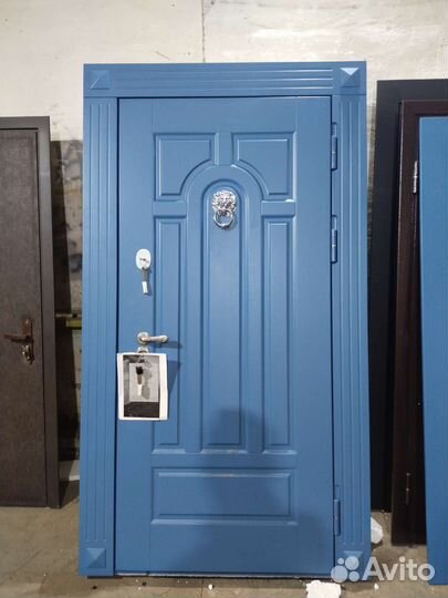 Дверь входная металлическая