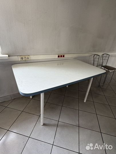 Кухонный стол бу