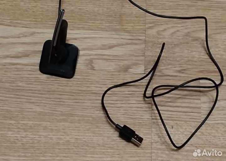 Bluetooth гарнитура plantronics voyager legend