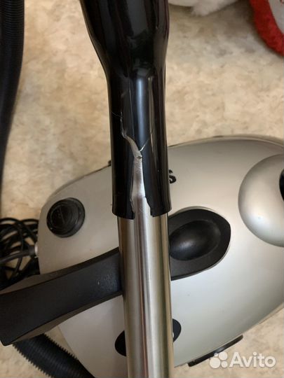 Пылесос skiff SV-1808A