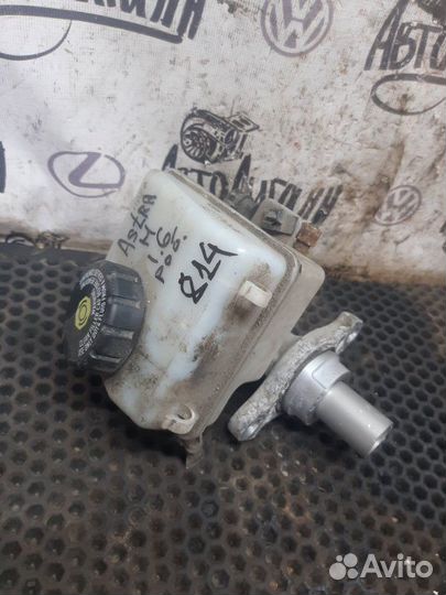 Главный тормозной цилиндр Opel Astra H седан