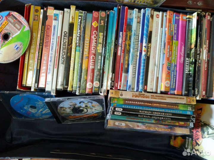 DVD плейр Акай видео кассеты