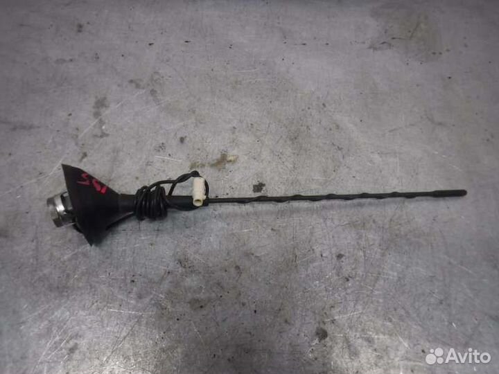 Антенна Renault Fluence K4M 2011