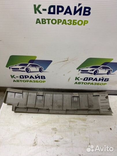 Накладка в салоне Audi Q7 легковой универсал 4