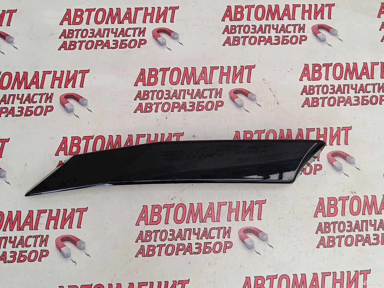 Накладка задней стойки правая Тойота Рав 4 ха50