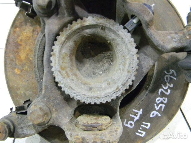 Кулак передний правый Форд