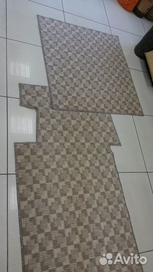 Обработка края ковров и ковролина (оверлок)