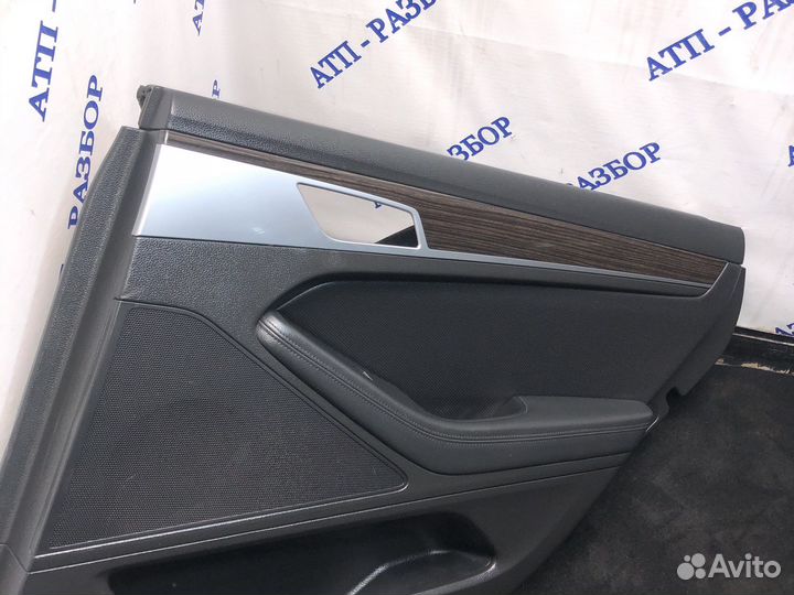 Зад прав обшивка Genesis 2