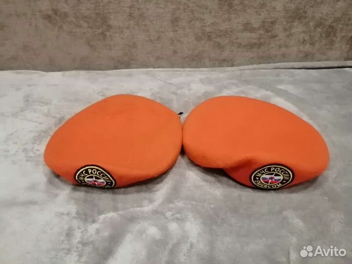 Галстуки и береты