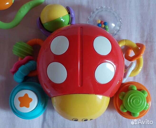Всё для новорожденного+муз. игрушка+погремушки