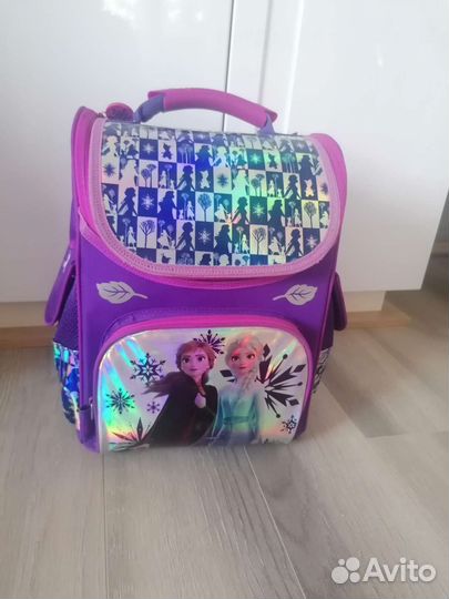 Рюкзак школьный