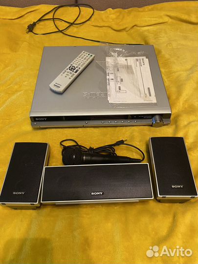Домашний кинотеатр Sony DAV-DZ555M